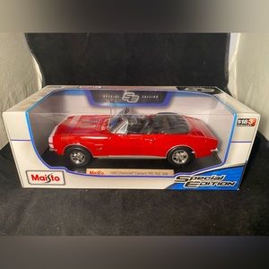 Maisto 1967 Chevrolet Camaro RS/SS 396 Model Car Special Edition